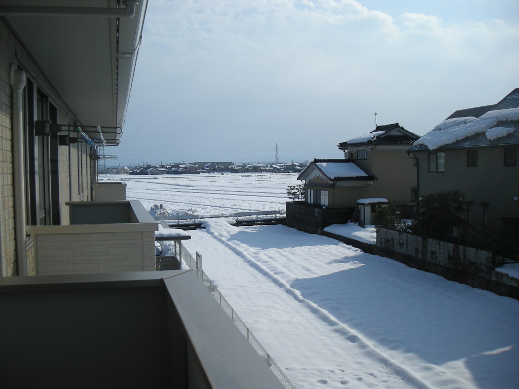 新居窓からの雪景色